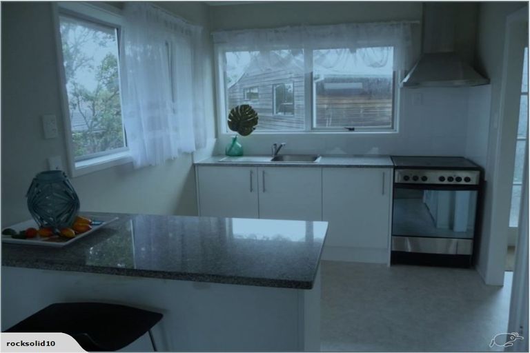 Photo of property in 6/3 Koromiko Street, New Lynn, Auckland, 0600
