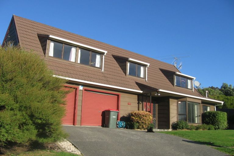 Photo of property in 13 James Cook Drive, Whitby, Porirua, 5024