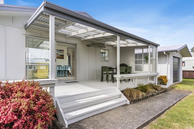 Photo of property in 104 Moa Street, Whangamata, 3620