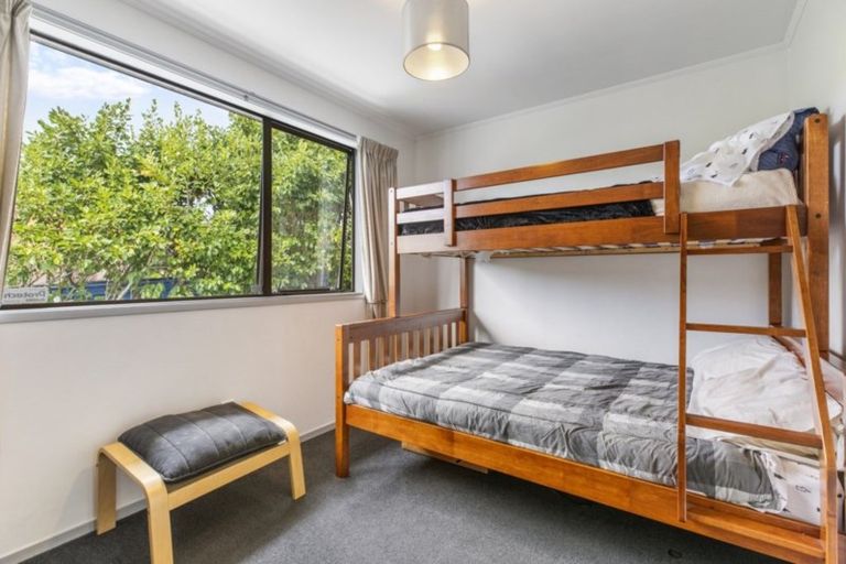 Photo of property in 29a Pisces Road, Glen Eden, Auckland, 0602