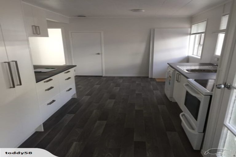 Photo of property in 1/21 Bonito Place, Bayview, Auckland, 0629