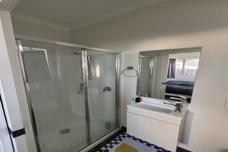 Photo of property in 1/12 The Strand, Wainuiomata, Lower Hutt, 5014