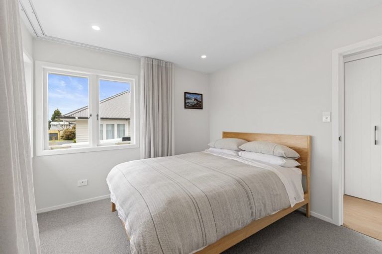 Photo of property in 3b Paton Avenue, Te Atatu South, Auckland, 0610