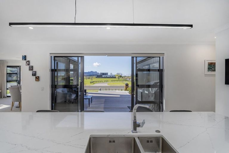 Photo of property in 259 Kupe Drive, Whitianga, 3510