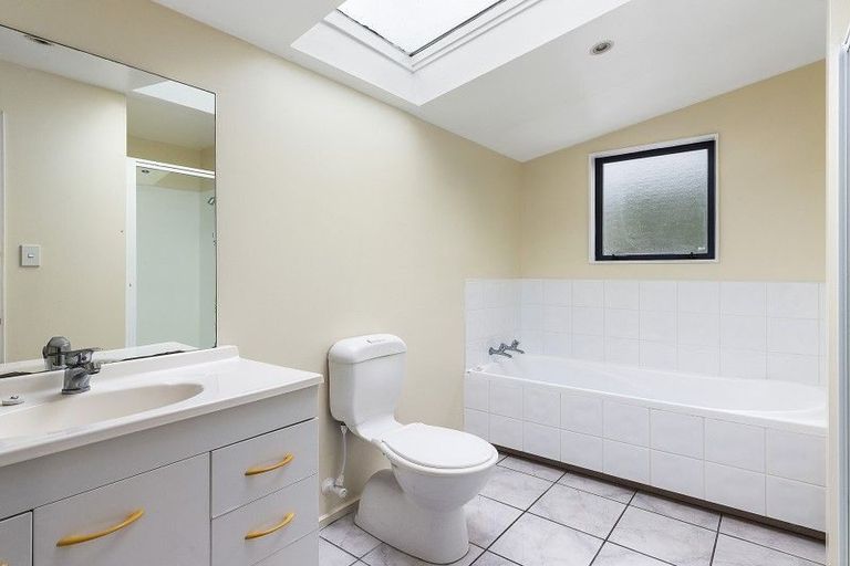 Photo of property in 15 Ira Street, Miramar, Wellington, 6022