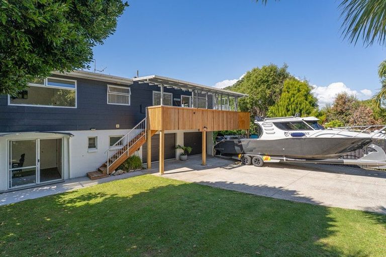 Photo of property in 241 Paku Drive, Tairua, 3508