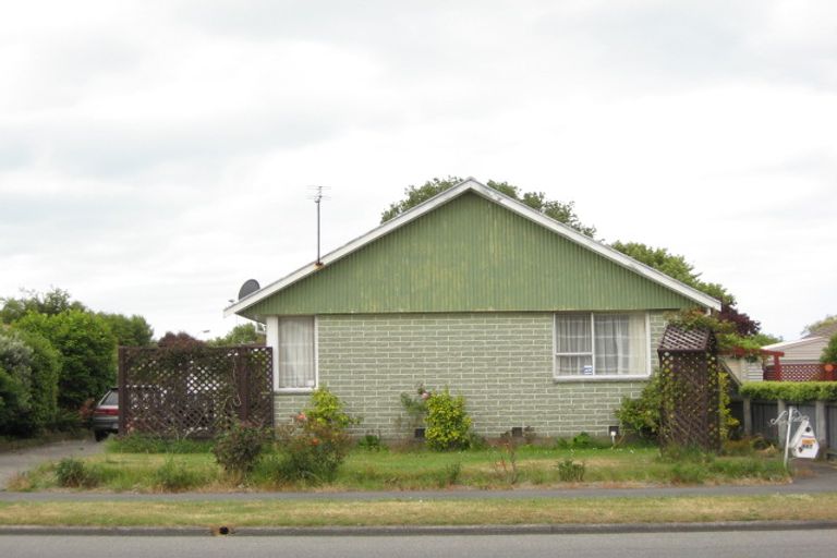 Photo of property in 467 Mairehau Road, Parklands, Christchurch, 8083