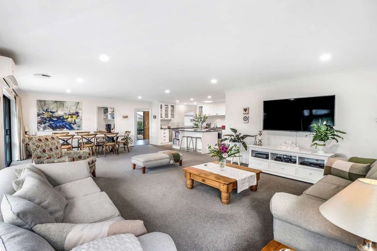 Photo of property in 58 Woodhurst Drive, Casebrook, Christchurch, 8051