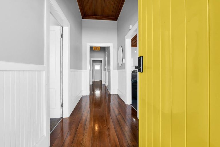 Photo of property in 97 Wilson Street, Hawera, 4610