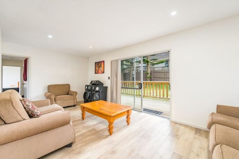 Photo of property in 2/29 Takanini Road, Takanini, 2112