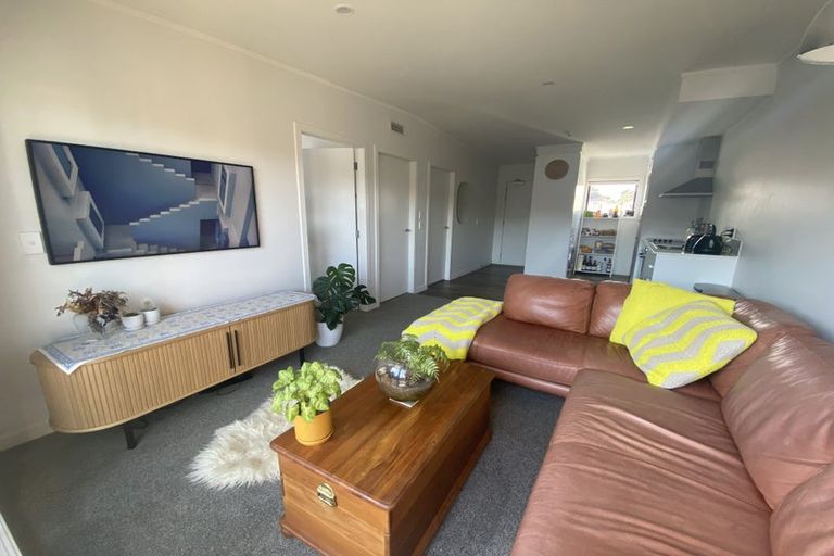 Photo of property in 10/16d Constable Street, Newtown, Wellington, 6021