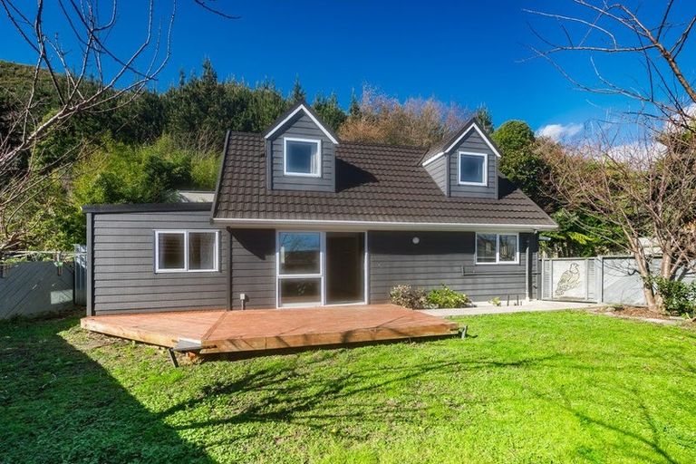 Photo of property in 95 Elizabeth Street, Waikanae, 5036