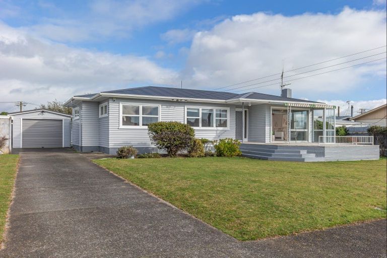 Photo of property in 34 Parsons Avenue, Levin, 5510