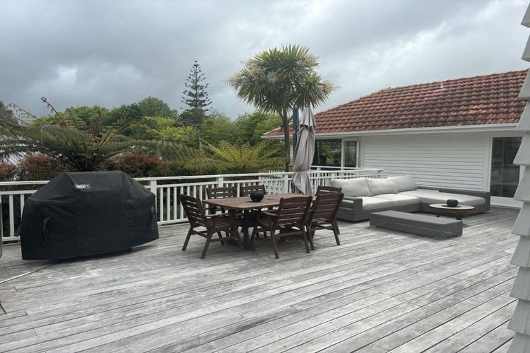 Photo of property in 47 Churchouse Road, Greenhithe, Auckland, 0632