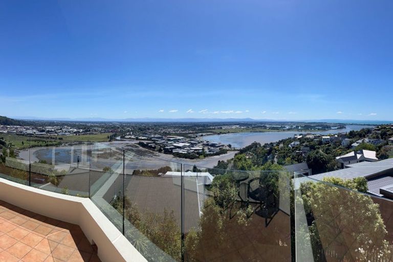 Photo of property in 126 Cannon Hill Crescent, Mount Pleasant, Christchurch, 8081