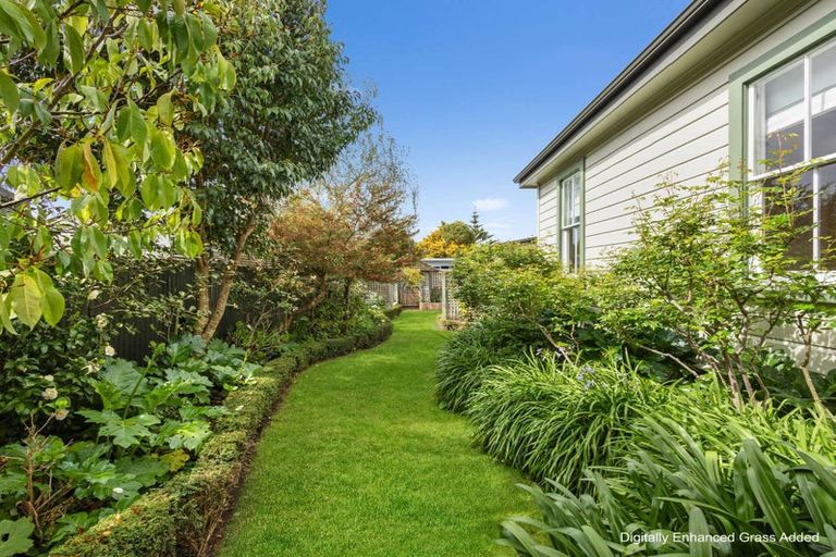 Photo of property in 44 Te Mata Road, Havelock North, 4130