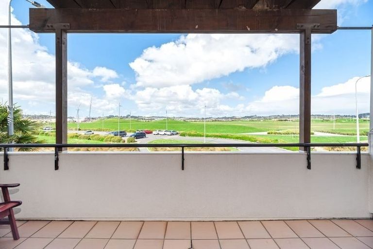 Photo of property in 9/150 Chapel Road, Flat Bush, Auckland, 2019