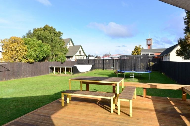 Photo of property in 1 Olwyn Terrace, Dinsdale, Hamilton, 3204