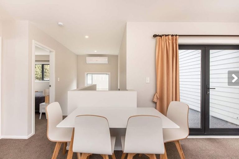 Photo of property in 10 Frankmoore Avenue, Johnsonville, Wellington, 6037