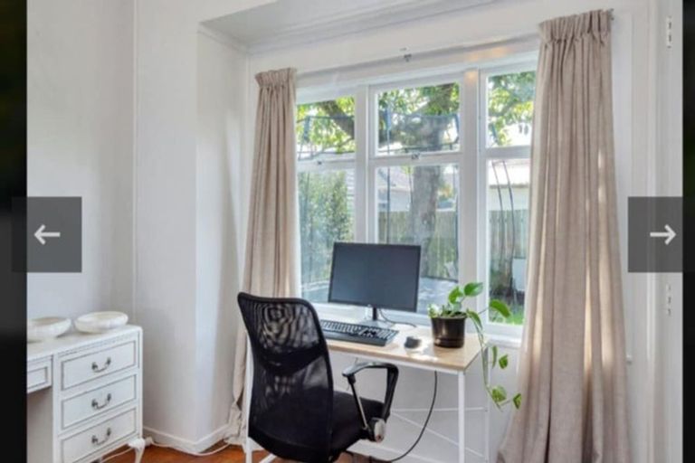 Photo of property in 2/24 Miller Road, Mangere Bridge, Auckland, 2022