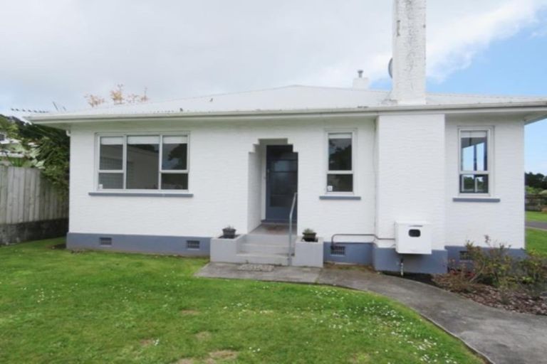 Photo of property in 238 Coronation Avenue, Welbourn, New Plymouth, 4310