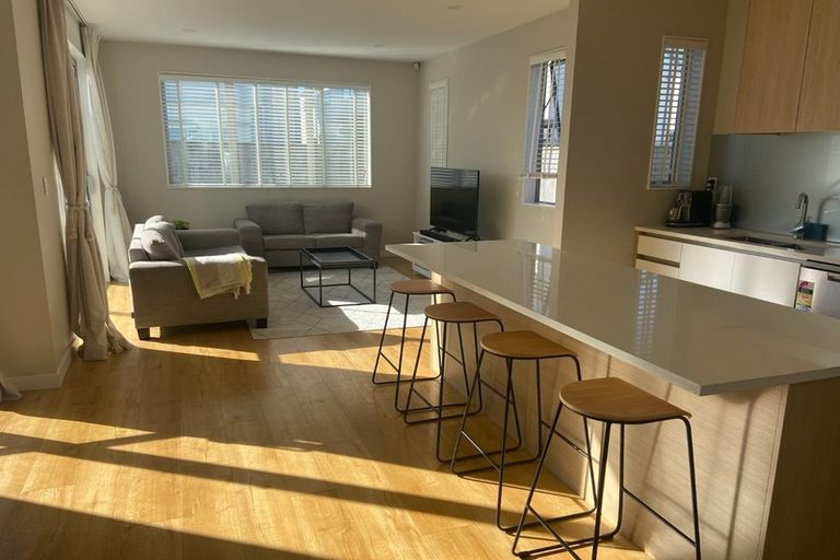 Photo of property in 5 Toanui Road, Hobsonville, Auckland, 0616