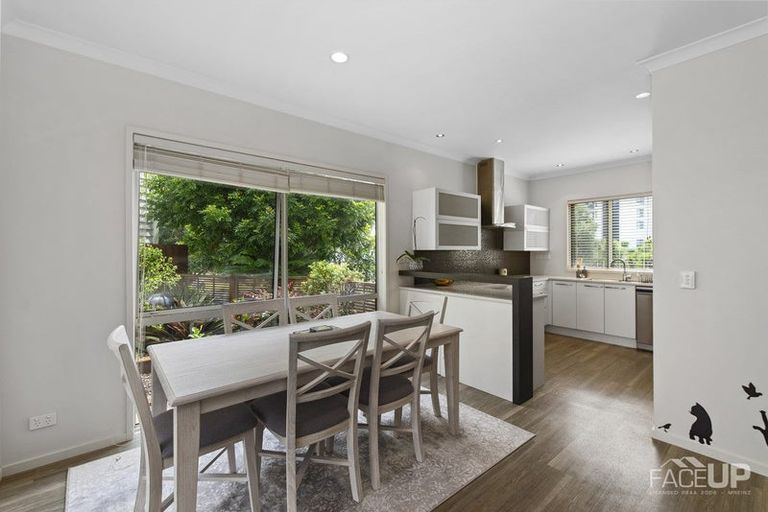 Photo of property in 10 Toheroa Street, Hobsonville, Auckland, 0616