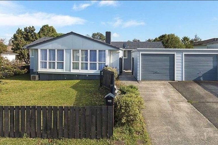 Photo of property in 16 Totara Street, Waiuku, 2123