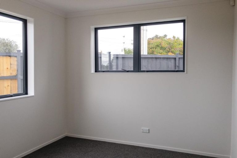 Photo of property in 60 Renata Crescent, Te Atatu Peninsula, Auckland, 0610