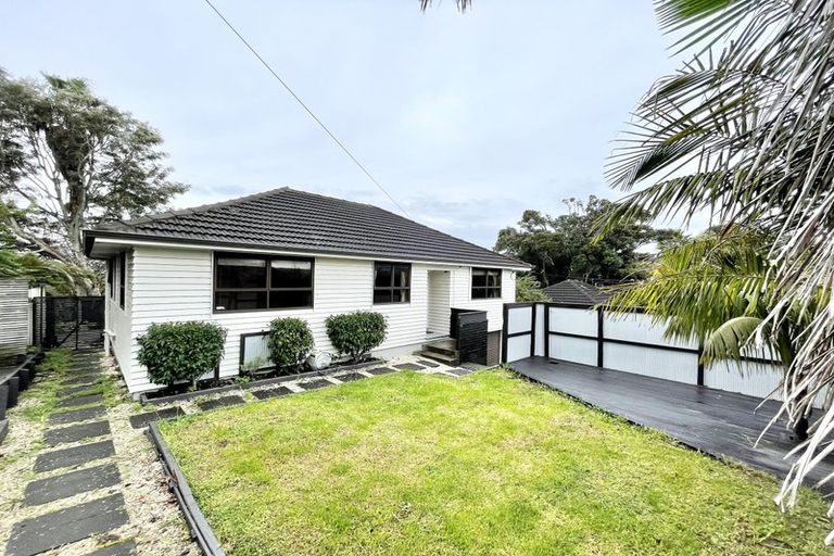 Photo of property in 46 Pleasant Road, Glen Eden, Auckland, 0602