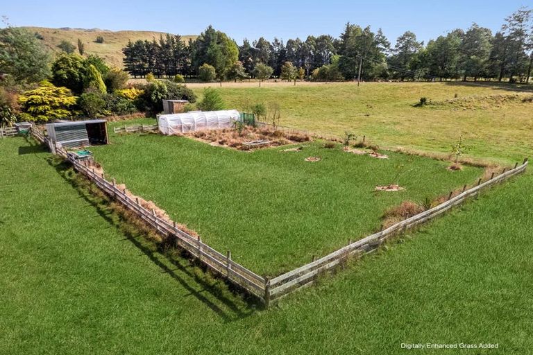 Photo of property in 112 Parkers Road, West Taratahi, Carterton, 5791