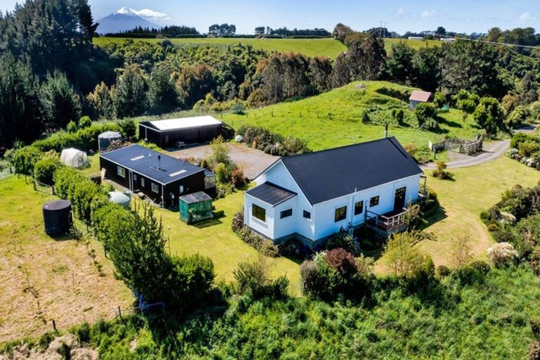 Photo of property in 172 Whakamara Road, Manutahi, Hawera, 4672