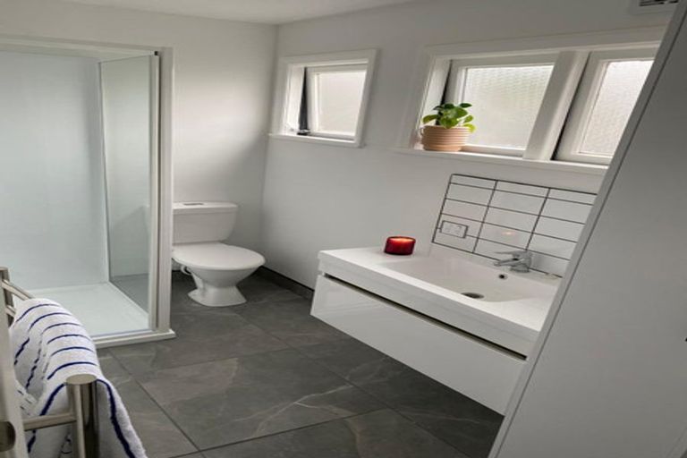 Photo of property in 5 Torquay Terrace, Newtown, Wellington, 6021