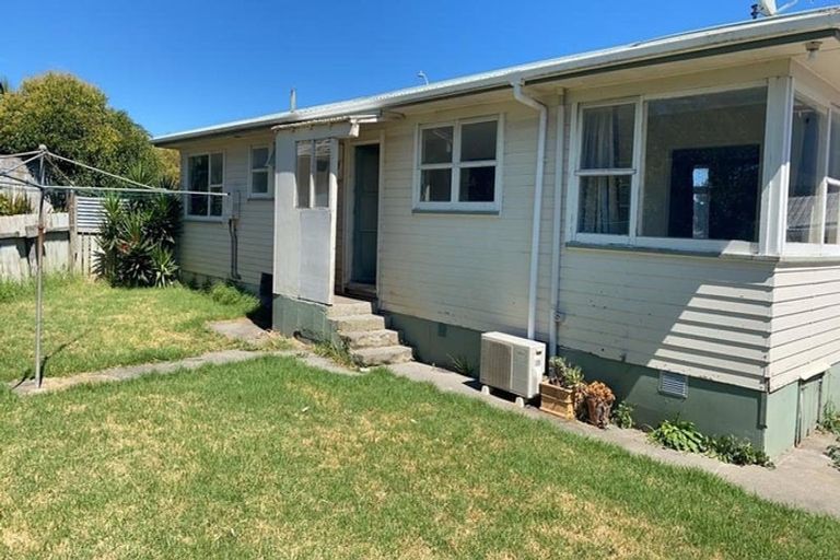 Photo of property in 5 President Avenue, Papakura, 2110