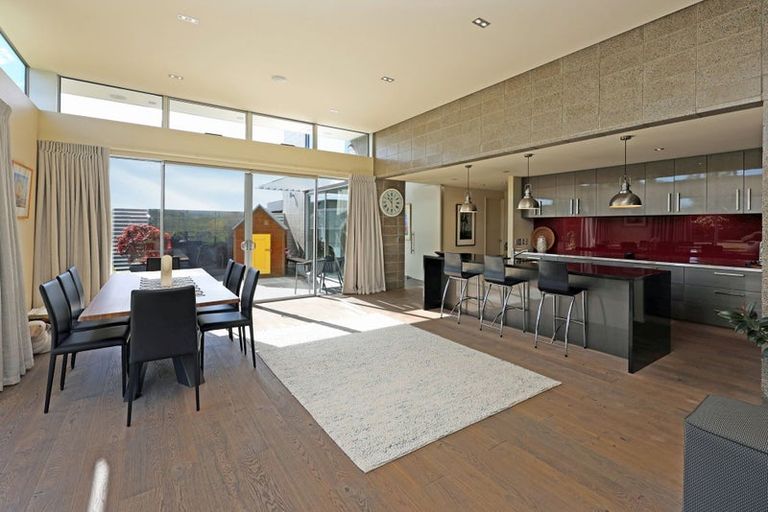 Photo of property in 141 Awamoa Road, Holmes Hill, Oamaru, 9401