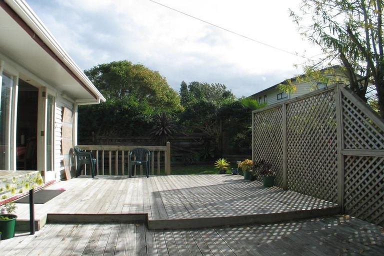 Photo of property in 65 Pomaria Road, Henderson, Auckland, 0610