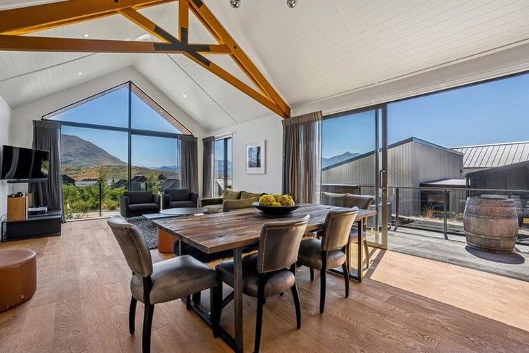 Photo of property in 19 Hackett Road, Jacks Point, Queenstown, 9371