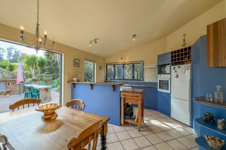 Photo of property in 219 Waikiekie Road, Thames, 3500
