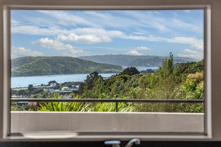 Photo of property in 35 Halladale Road, Papakowhai, Porirua, 5024