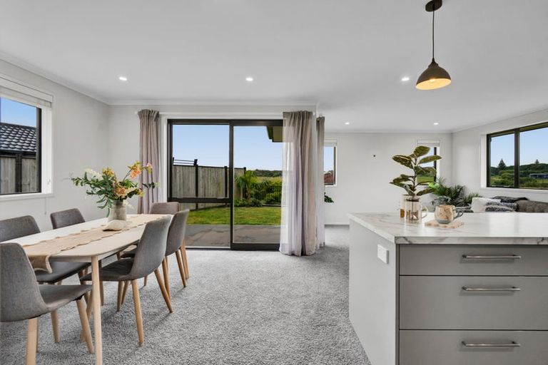 Photo of property in 20 Papawhero Drive, Bell Block, New Plymouth, 4312