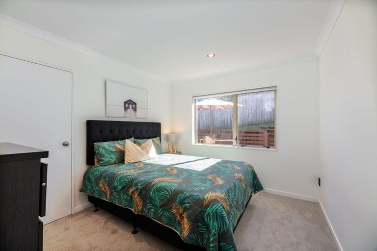 Photo of property in 55 Helleur Road, Massey, Auckland, 0614