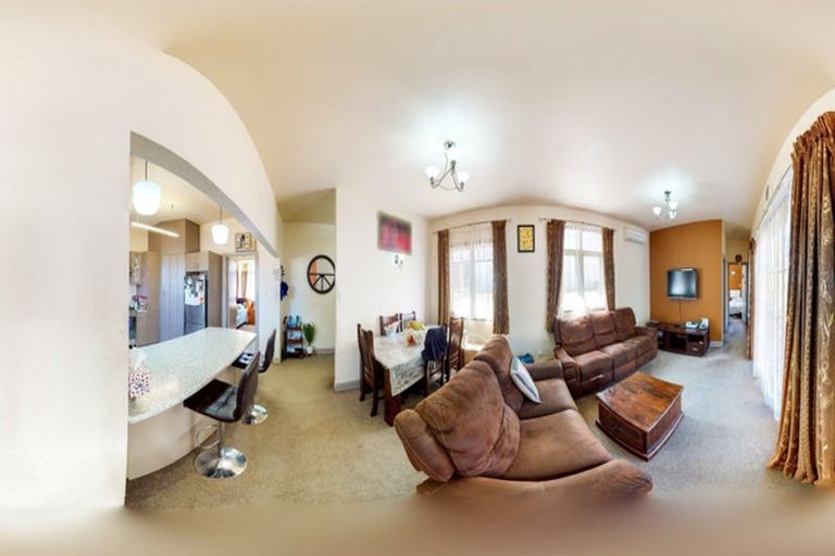 Photo of property in 11 Toru Street, Lyall Bay, Wellington, 6022