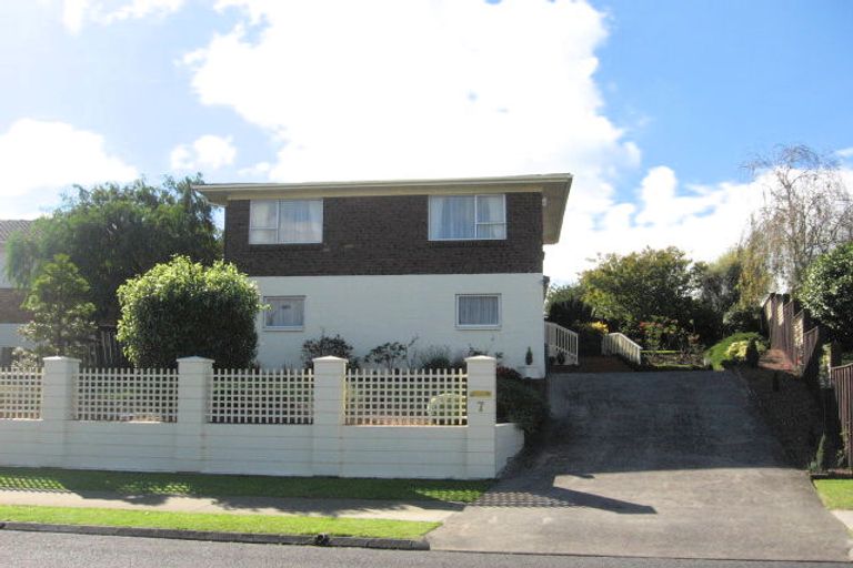 Photo of property in 7 Waikaremoana Place, Pakuranga Heights, Auckland, 2010
