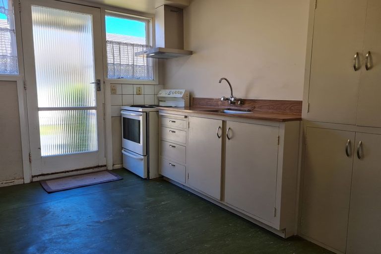 Photo of property in 2/15a Harakeke Street, Riccarton, Christchurch, 8011