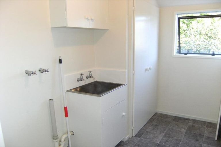 Photo of property in 2/16 Mulberry Place, Redwood, Christchurch, 8051