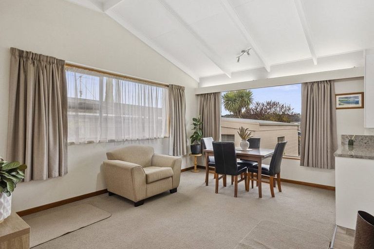 Photo of property in 28 Estuary Crescent, Fairfield, Dunedin, 9018