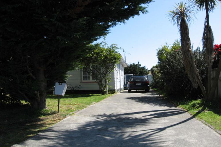 Photo of property in 34 Linwood Drive, Paraparaumu, 5032