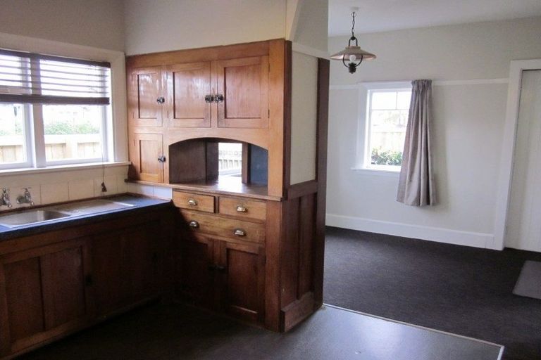 Photo of property in 18 Charles Street, Waltham, Christchurch, 8011