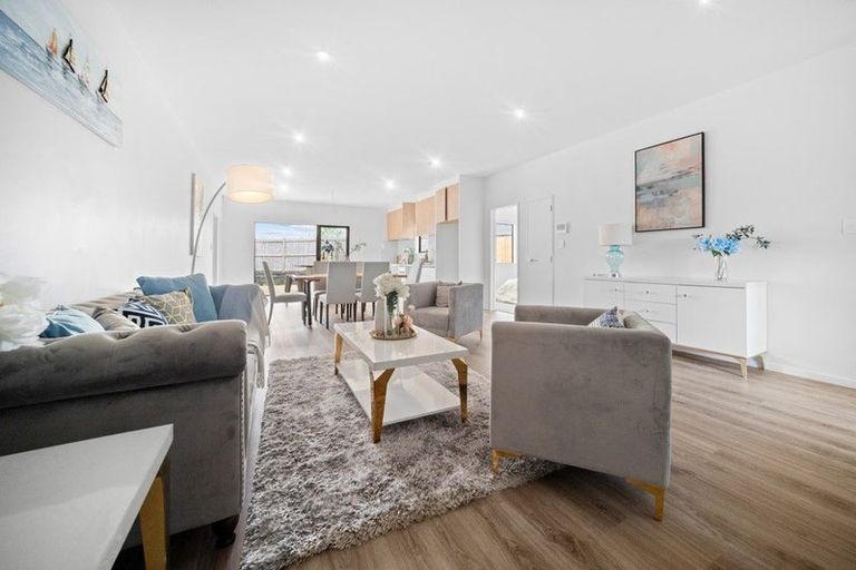 Photo of property in 4b Tidal Road, Karaka, Papakura, 2113