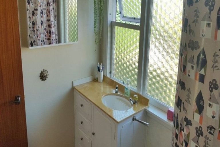 Photo of property in 28 Kellys Road, Mairehau, Christchurch, 8052